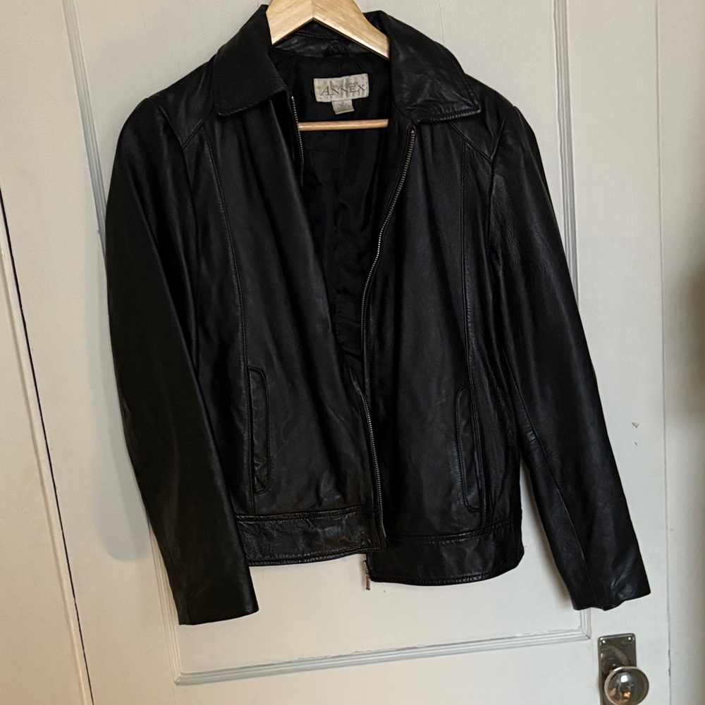 Vintage 90’s Classic Black Leather Jacket